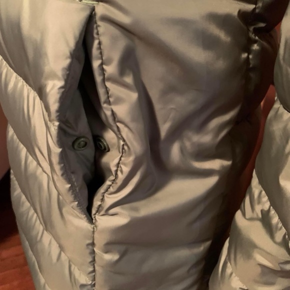 Adidas Essentials Light Down Hooded Parka - Picture 9 of 15